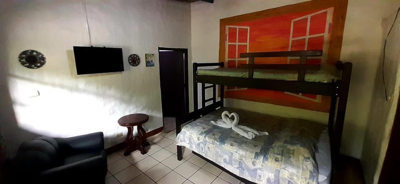Hotel Monte Campana Heredia Birri Екстер'єр фото